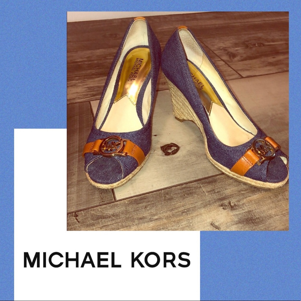 ⚜️MICHAEL KORS OPEN TOE WEDGE